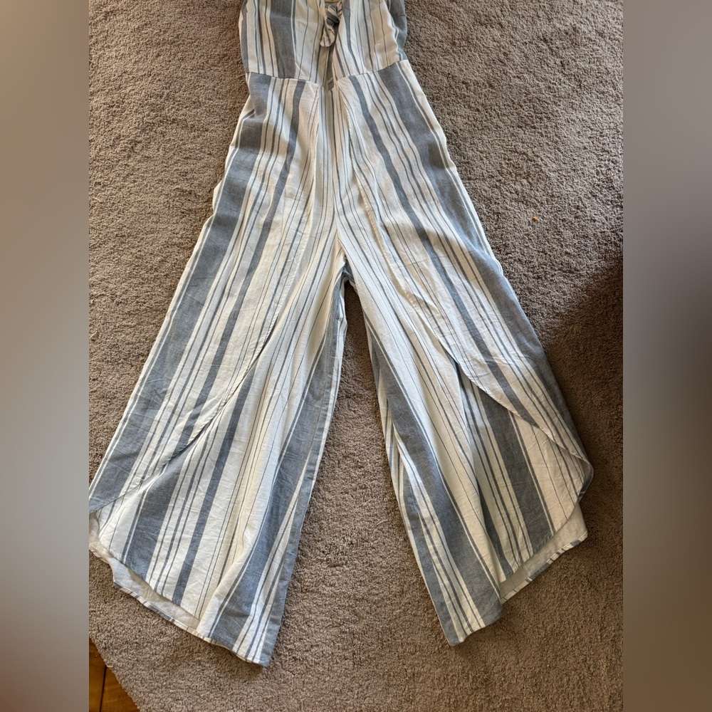 Altar’d State Jumpsuit Size M - Picture 7 of 9